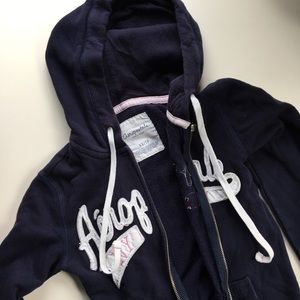 navy blue small aeropostale sweatshirt